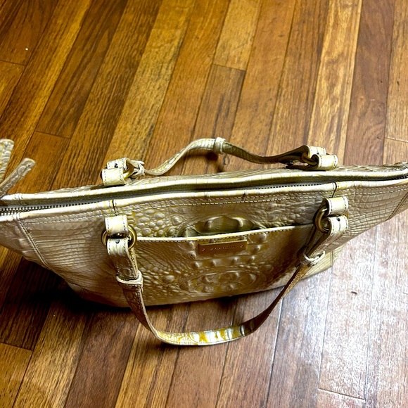 BRAHMIN White Croc Leather Large Shoulder Tote Bag - Picture 4 of 13